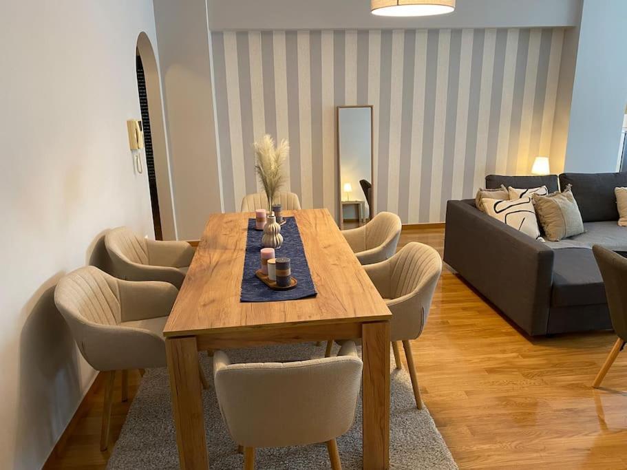Classy 3Br With 2 Bathrooms Apartment In Marousi เอเธนส์ ภายนอก รูปภาพ